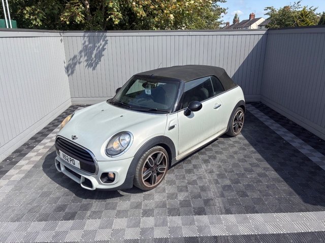 View our MINI CONVERTIBLE