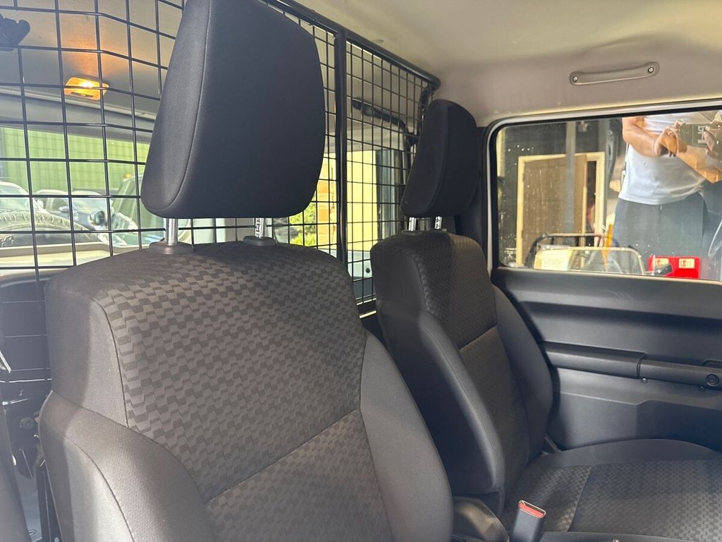 USED 2023 23 SUZUKI JIMNY 1.5 LCV 3dr Petrol Manual ALLGRIP Euro 6 (101 ps) VAT QUALIFYING|2 OWNERS