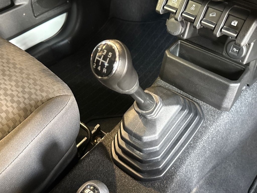 USED 2023 23 SUZUKI JIMNY 1.5 LCV 3dr Petrol Manual ALLGRIP Euro 6 (101 ps) VAT QUALIFYING|2 OWNERS