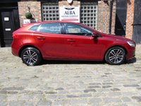 USED 2017 67 VOLVO V40 2.0 D2 Momentum Nav Plus Euro 6 (s/s) 5dr (Outstanding Value)