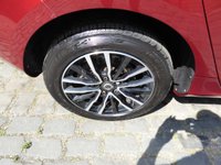USED 2017 67 VOLVO V40 2.0 D2 Momentum Nav Plus Euro 6 (s/s) 5dr (Outstanding Value)