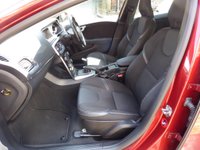 USED 2017 67 VOLVO V40 2.0 D2 Momentum Nav Plus Euro 6 (s/s) 5dr (Outstanding Value)