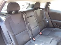 USED 2017 67 VOLVO V40 2.0 D2 Momentum Nav Plus Euro 6 (s/s) 5dr (Outstanding Value)