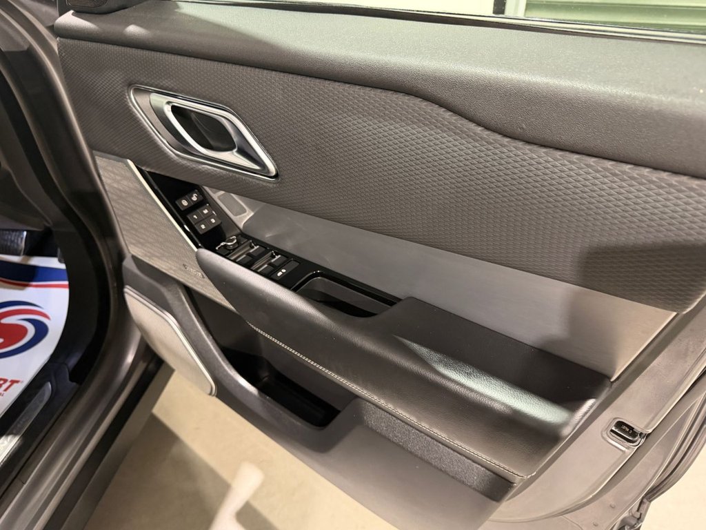 USED 2019 19 LAND ROVER RANGE ROVER VELAR 3.0 D275 R-Dynamic SE SUV 5dr Diesel Auto 4WD Euro 6 (s/s) (275 ps) 