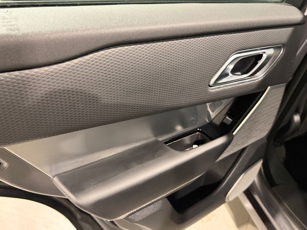 USED 2019 19 LAND ROVER RANGE ROVER VELAR 3.0 D275 R-Dynamic SE SUV 5dr Diesel Auto 4WD Euro 6 (s/s) (275 ps) 