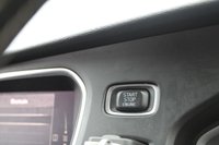 USED 2017 17 VOLVO V40 2.0 T2 R-Design Hatchback 5dr Petrol Manual Euro 6 (s/s) (122 ps) FREE NATIONWIDE 6 MONTH WARRANTY