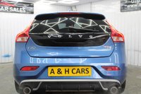 USED 2017 17 VOLVO V40 2.0 T2 R-Design Hatchback 5dr Petrol Manual Euro 6 (s/s) (122 ps) FREE NATIONWIDE 6 MONTH WARRANTY