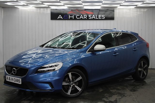 View our VOLVO V40