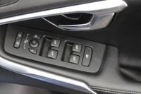 USED 2017 17 VOLVO V40 2.0 T2 R-Design Nav Plus Hatchback 5dr Petrol Manual Euro 6 (s/s) (122 ps) FREE 6 MONTHS WARRANTY