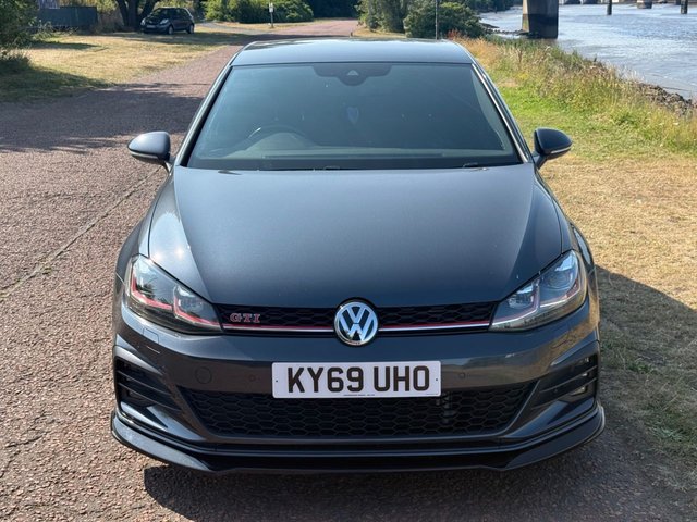 View our VOLKSWAGEN GOLF