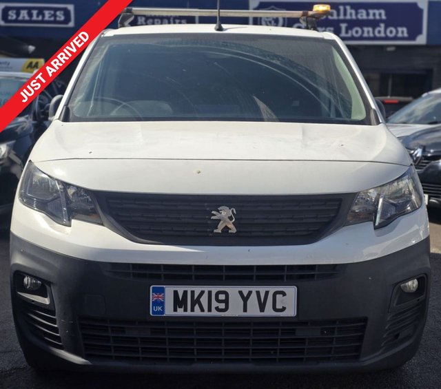 View our PEUGEOT PARTNER