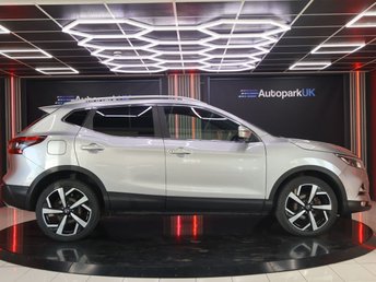 View our NISSAN QASHQAI