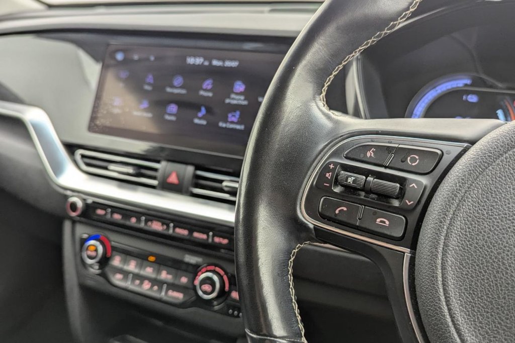 USED 2022 22 KIA NIRO 64kWh 3 SUV 5dr Electric Auto (201 bhp) Car Play, Sat Nav, Camera
