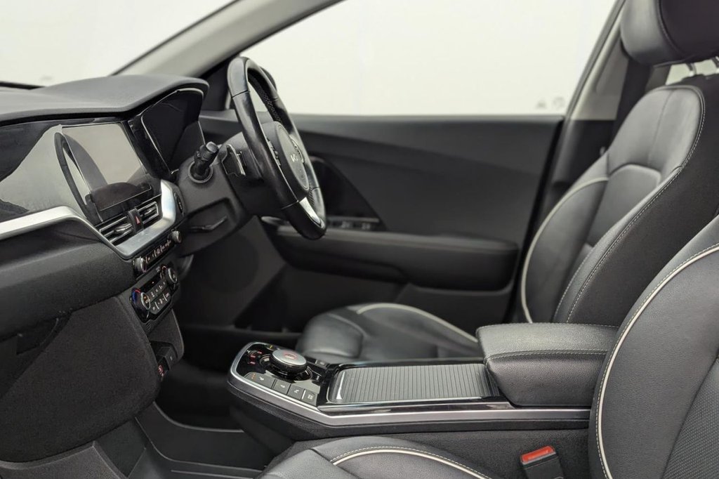 USED 2022 22 KIA NIRO 64kWh 3 SUV 5dr Electric Auto (201 bhp) Car Play, Sat Nav, Camera