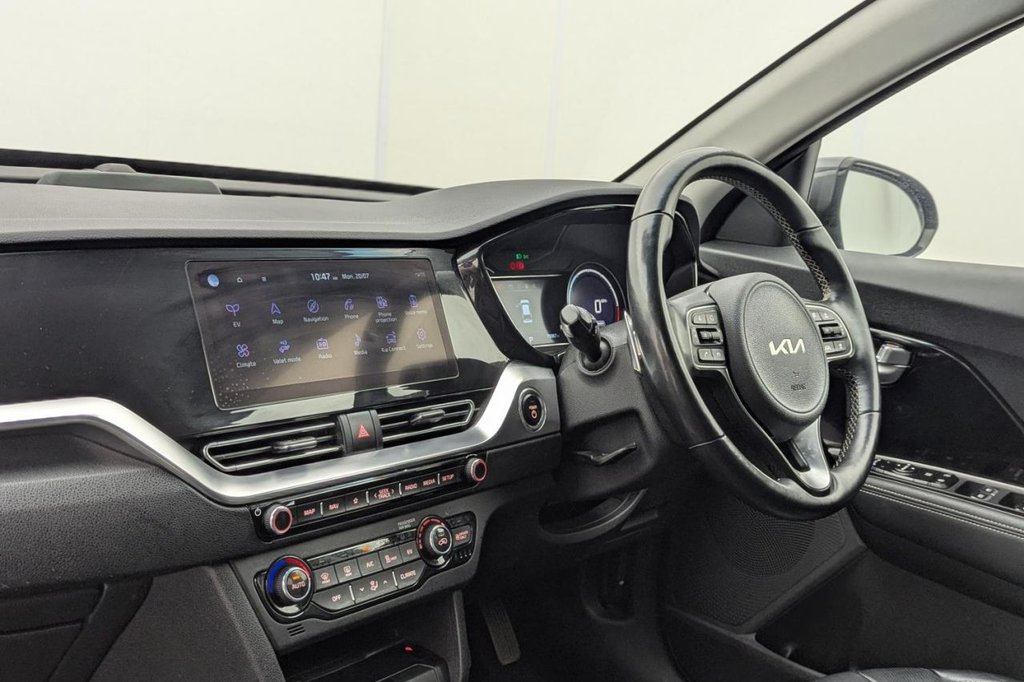 USED 2022 22 KIA NIRO 64kWh 3 SUV 5dr Electric Auto (201 bhp) Car Play, Sat Nav, Camera