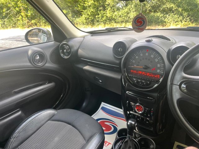 View our MINI COUNTRYMAN