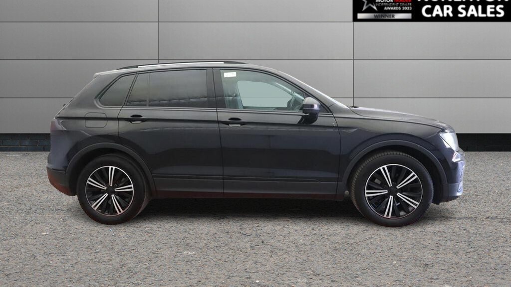 USED 2018 68 VOLKSWAGEN TIGUAN 2.0 TDI SE Navigation SUV 5dr Diesel DSG Euro 6 (s/s) (150 ps) 