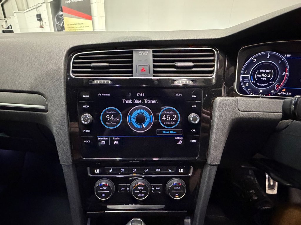 USED 2019 19 VOLKSWAGEN GOLF 2.0 TDI GTD Hatchback 5dr Diesel DSG Euro 6 (s/s) (184 ps) 