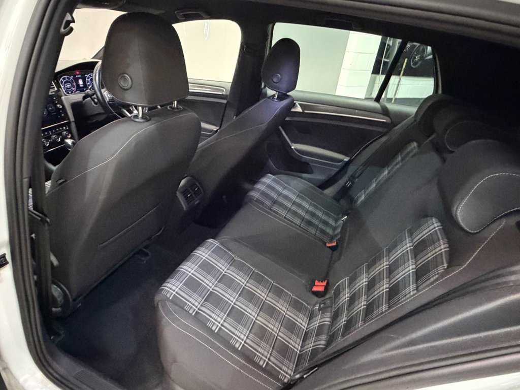 USED 2019 19 VOLKSWAGEN GOLF 2.0 TDI GTD Hatchback 5dr Diesel DSG Euro 6 (s/s) (184 ps) 