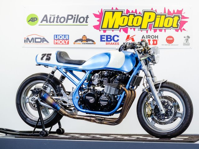 View our KAWASAKI ZEPHYR 750
