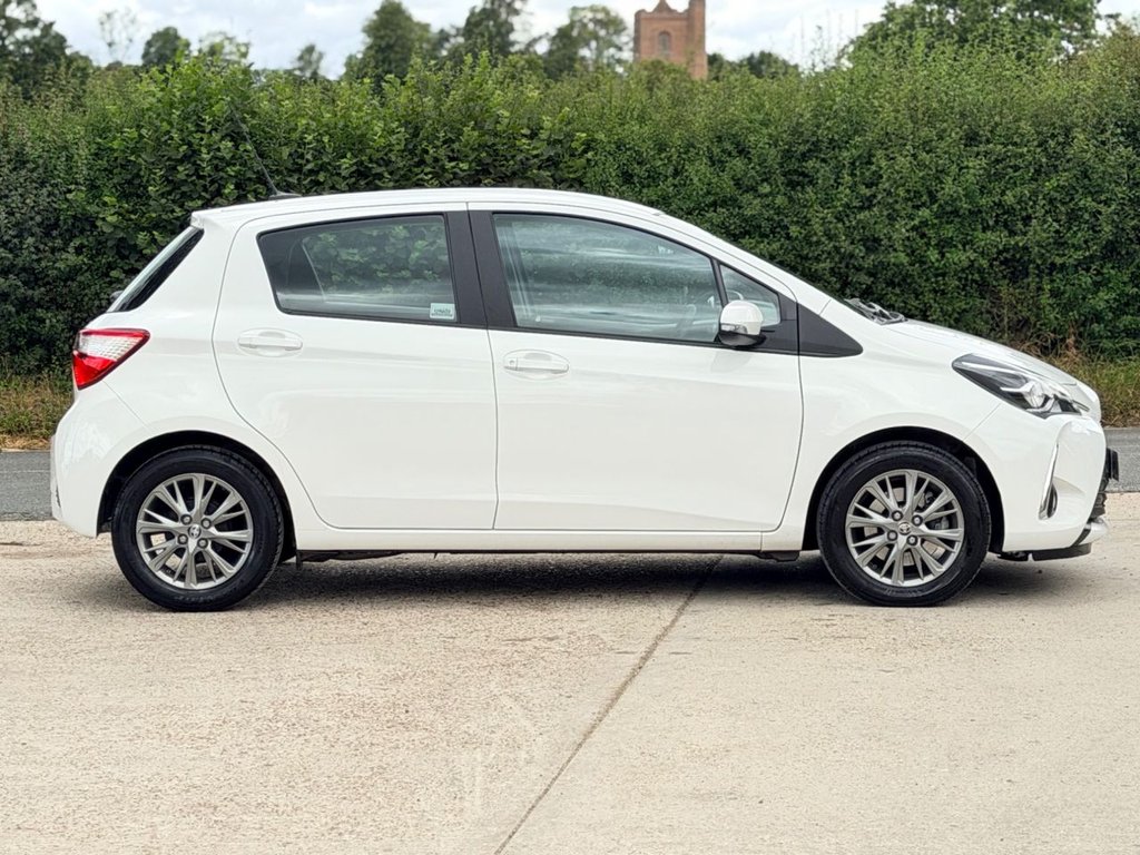 USED 2018 68 TOYOTA YARIS 1.5 VVT-i Icon Hatchback 5dr Petrol CVT Euro 6 (111 ps) 1 Owner|5 Services|Camera|Cruise|