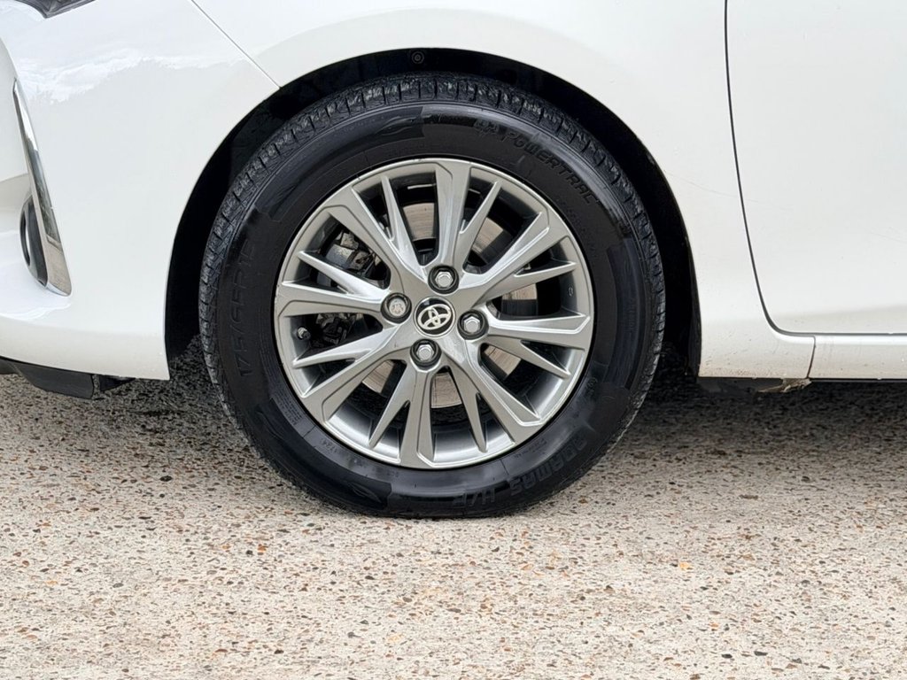 USED 2018 68 TOYOTA YARIS 1.5 VVT-i Icon Hatchback 5dr Petrol CVT Euro 6 (111 ps) 1 Owner|5 Services|Camera|Cruise|