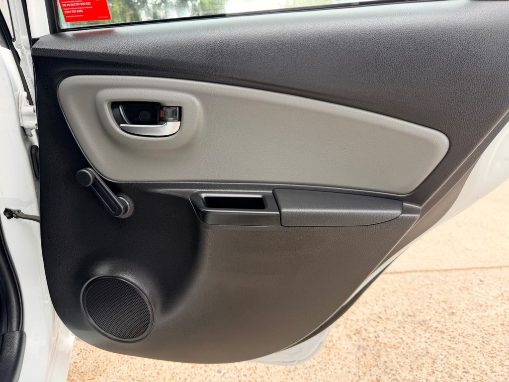 USED 2018 68 TOYOTA YARIS 1.5 VVT-i Icon Hatchback 5dr Petrol CVT Euro 6 (111 ps) 1 Owner|5 Services|Camera|Cruise|