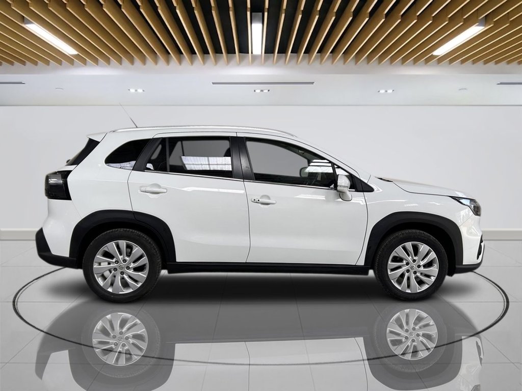 2023 Suzuki S-Cross — image 7