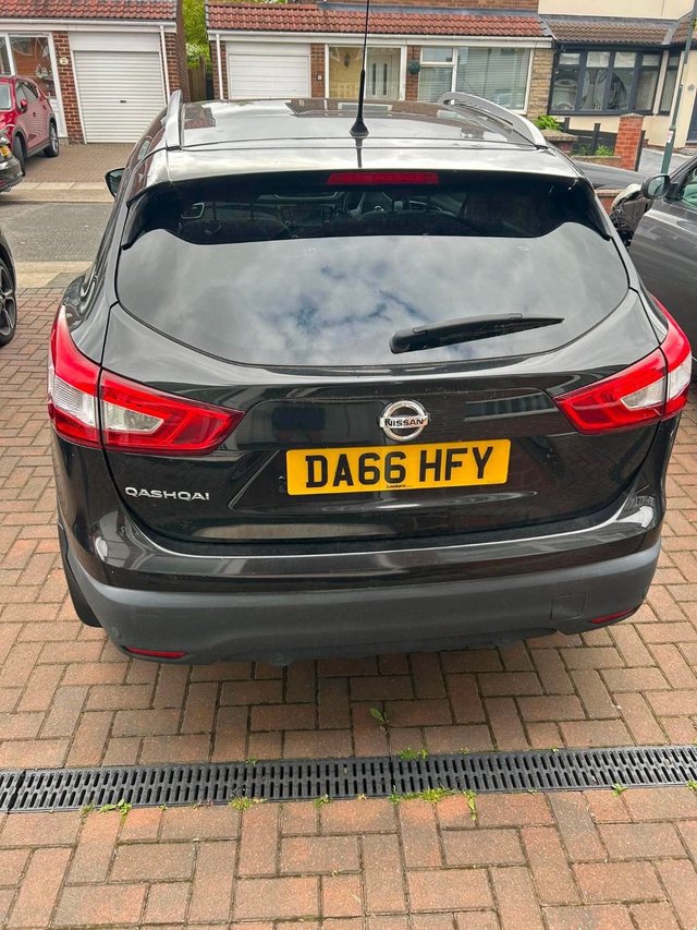 View our NISSAN QASHQAI