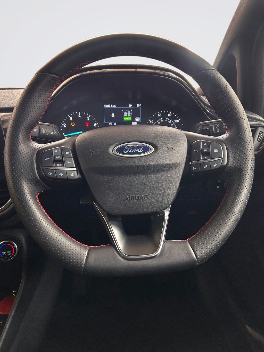 2022 Ford Fiesta — image 12