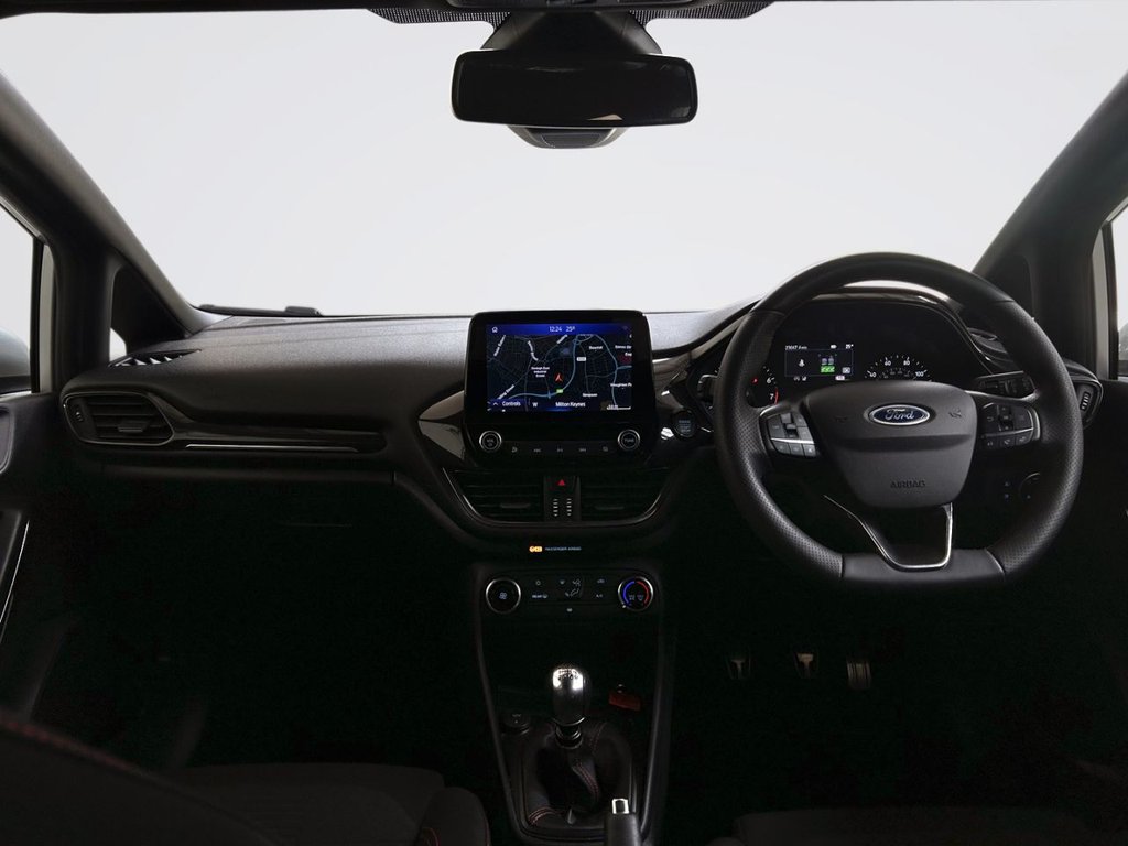 2022 Ford Fiesta — image 2