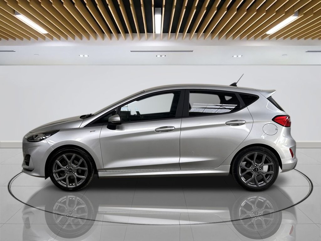 2022 Ford Fiesta — image 4