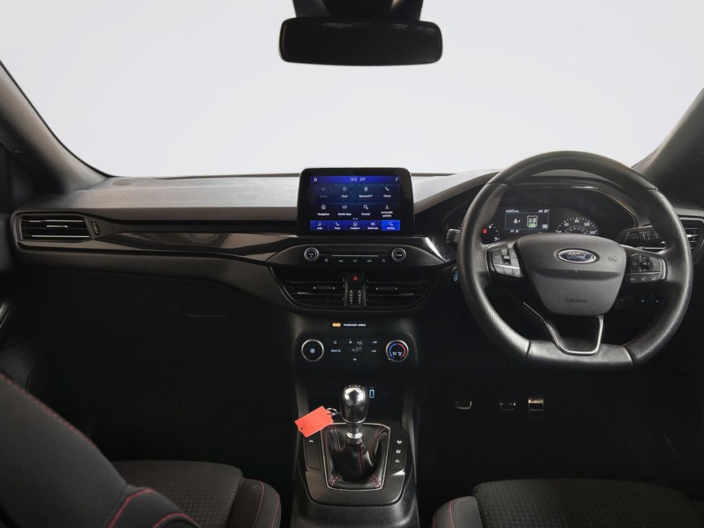 2021 Ford Focus — image 1