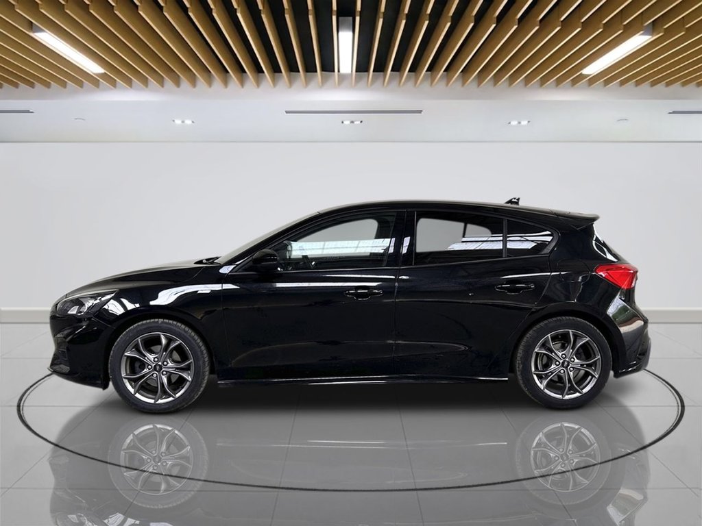 2021 Ford Focus — image 2