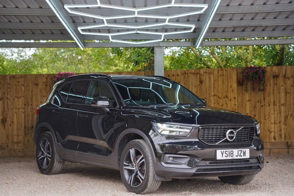 View our VOLVO XC40