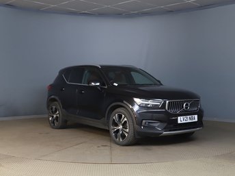 2021 VOLVO XC40