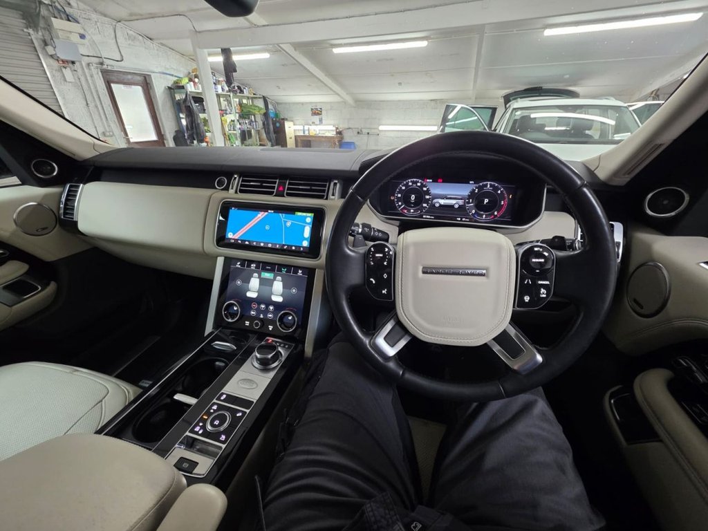 USED 2019 68 LAND ROVER RANGE ROVER 3.0 SD V6 Vogue SUV 5dr Diesel Auto 4WD Euro 6 (s/s) (275 ps) SATNAV - Bluetooth !