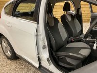 USED 2014 14 FORD FOCUS 1.6 Zetec Hatchback 5dr Petrol Manual Euro 5 (105 ps) TWO LOCAL LADY OWNERS  EXC DRIVE