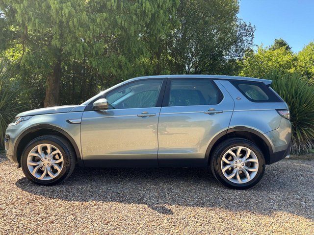 View our LAND ROVER DISCOVERY SPORT
