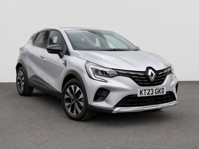 View our Renault Captur 1.6 E-TECH evolution SUV 5dr Petrol Hybrid Auto Euro 6 (s/s) (145 ps)