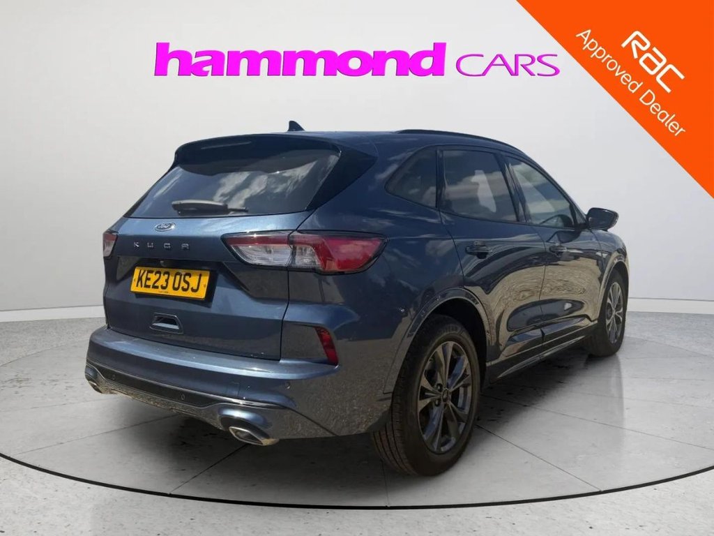 2023 Ford Kuga — image 2