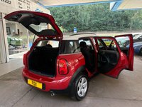 USED 2015 15 MINI COUNTRYMAN 1.6 Cooper SUV 5dr Petrol Manual Euro 6 (s/s) (122 ps) PARKIGN SENSORS-WHITE ROOF AND CAPS