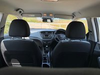 USED 2016 66 HYUNDAI I20 1.2 SE Hatchback 5dr Petrol Manual Euro 6 (84 ps) *ONLY* &pound;35 TAX + LOW INSURANCE GROUP + REAR PARKING SENSORS + DAB RADIO + CRUISE CONTROL + BLUETOOTH WITH USB PORT + AIR CON + ELECTRIC FRONT WINDOWS + IDEAL 1ST CAR + 68.9 MPG + FINISHED IN POLAR WHITE + 15' ALLOY WHEELS WITH TPMS