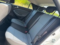 USED 2016 66 HYUNDAI I20 1.2 SE Hatchback 5dr Petrol Manual Euro 6 (84 ps) *ONLY* &pound;35 TAX + LOW INSURANCE GROUP + REAR PARKING SENSORS + DAB RADIO + CRUISE CONTROL + BLUETOOTH WITH USB PORT + AIR CON + ELECTRIC FRONT WINDOWS + IDEAL 1ST CAR + 68.9 MPG + FINISHED IN POLAR WHITE + 15' ALLOY WHEELS WITH TPMS