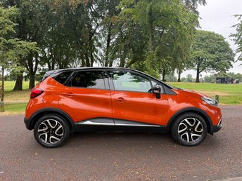 View our RENAULT CAPTUR