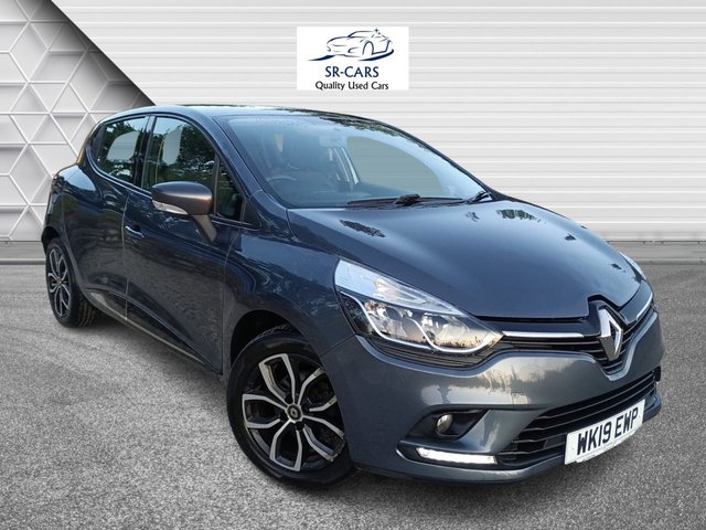 RENAULT CLIO at SR Cars