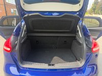 USED 2017 17 FORD FOCUS 1.0T EcoBoost Titanium Hatchback 5dr Petrol Auto Euro 6 (s/s) (125 ps) APPLE CARPLAY -PARKING SENSORS