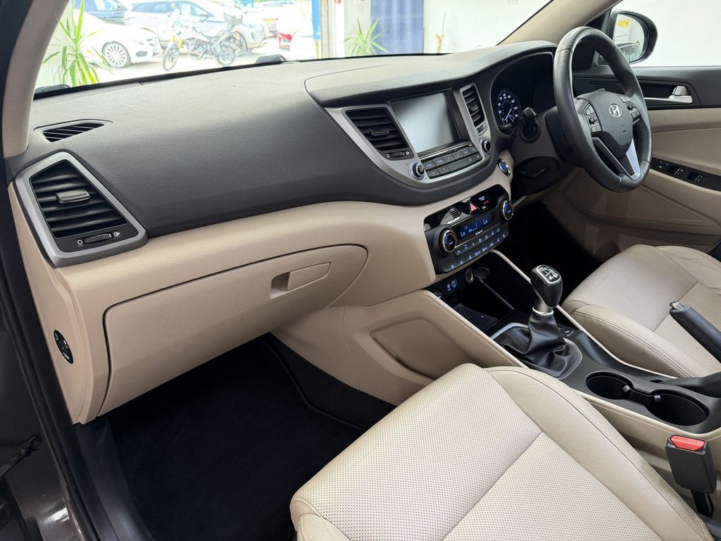 USED 2015 65 HYUNDAI TUCSON 2.0 CRDi Premium SE SUV 5dr Diesel Manual 4WD Euro 6 (185 ps) 