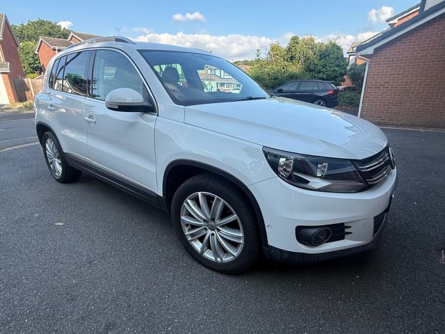 View our Volkswagen Tiguan 2.0 TDI BlueMotion Tech Match Edition SUV 5dr Diesel Manual 2WD Euro 6 (s/s) (150 ps)