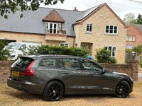USED 2019 69 VOLVO V60 2.0 D4 Momentum Plus Estate 5dr Diesel Manual Euro 6 (s/s) (190 ps) *1 Owner, 2 Keys, Recent Belt*